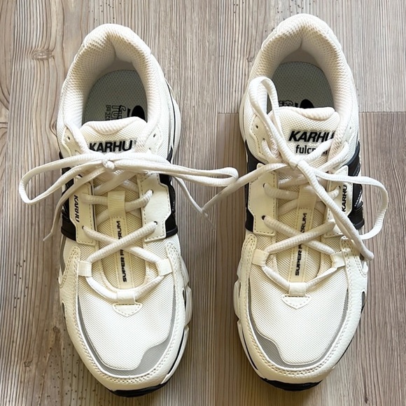 Karhu Super Fulcrum Sneakers Vanilla Ice Black NWOT - Picture 7 of 16